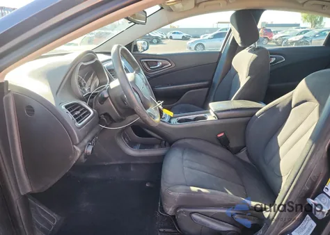 2015 Chrysler 200 Limited z USA, uszkodzony, nr VIN 1C3CCCAB4FN677249